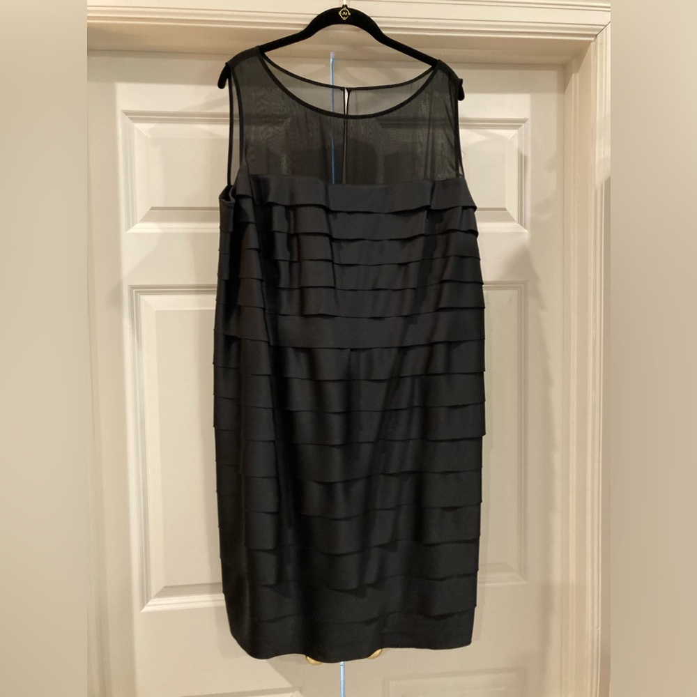 Jones, New York black satin tiered dress sleeveless size 18 wide